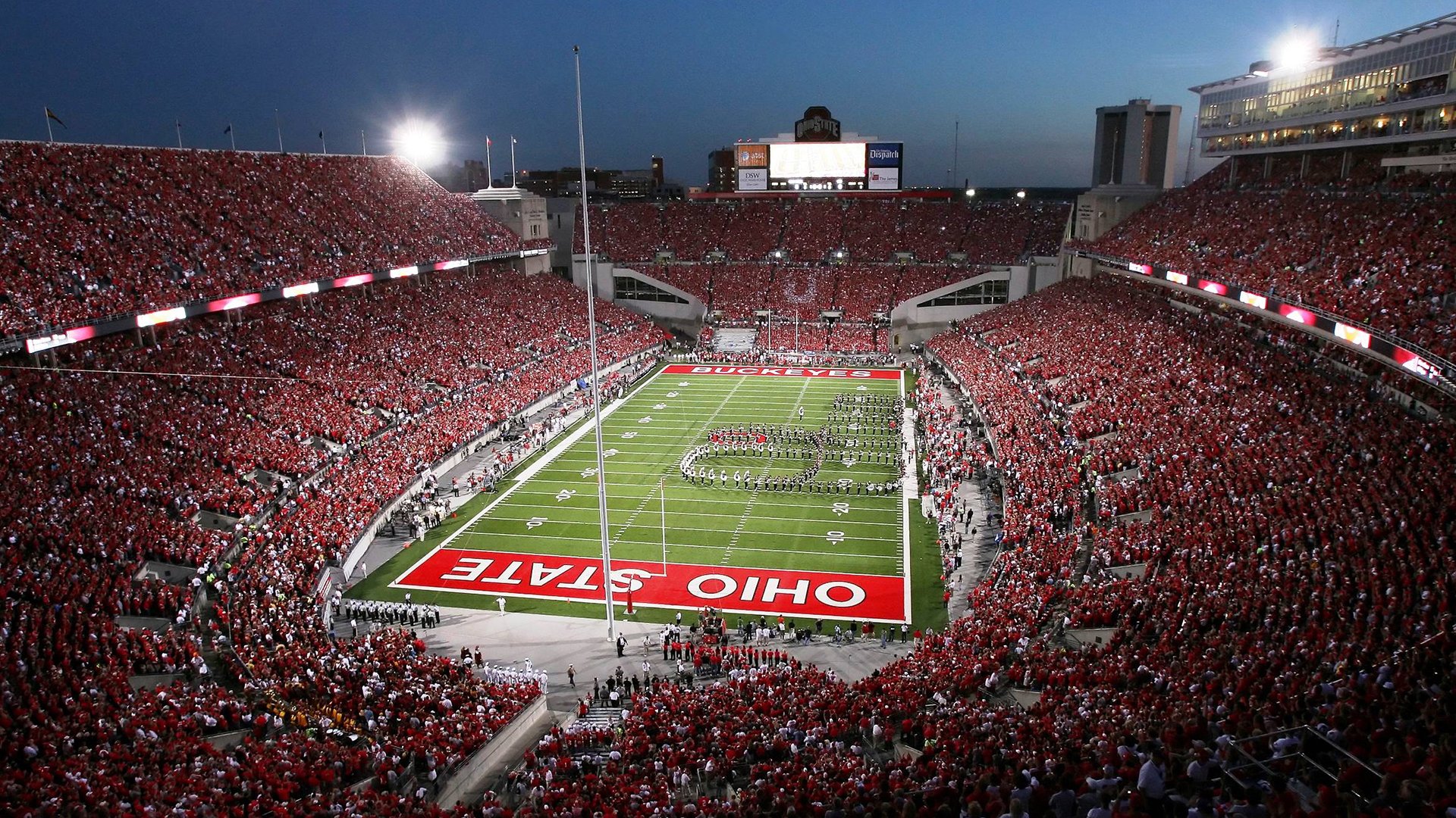 球队季前热身赛表现是否能预测联赛开局强弱，赛前场内热身时间